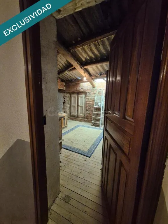 ESPECTACULAR CASA DE PUEBLO A SOLO CINCO KILOMETROS DE SANTA - foto 4