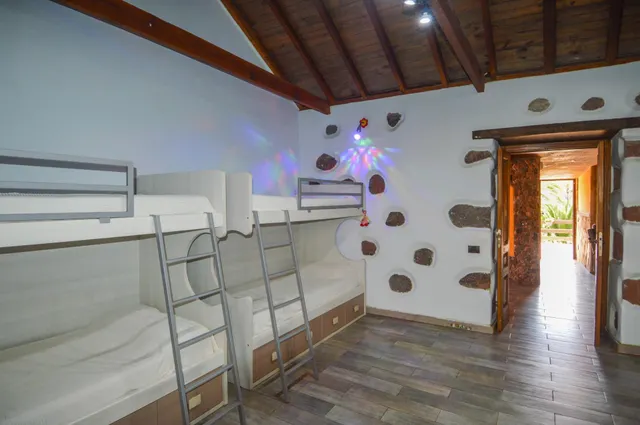 ¡Finca rústica con chalet y piscina privada en Santa Lucia! — 36
