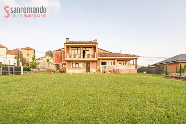 Chalet independiente en Soto de la Marina. Tu hogar muy cerc