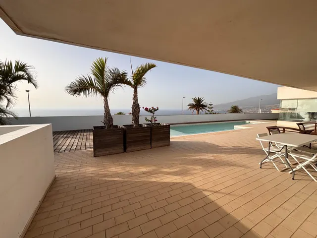 Magnífico chalet independiente con vistas al mar y piscina en Radazul. — 6