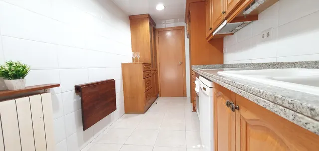 Semi-nuevo en l´eixample  3 habitaciones, pk doble y trastero — 13
