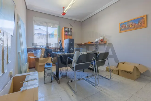 Casa en san roque con cochera y amplia terraza — 19