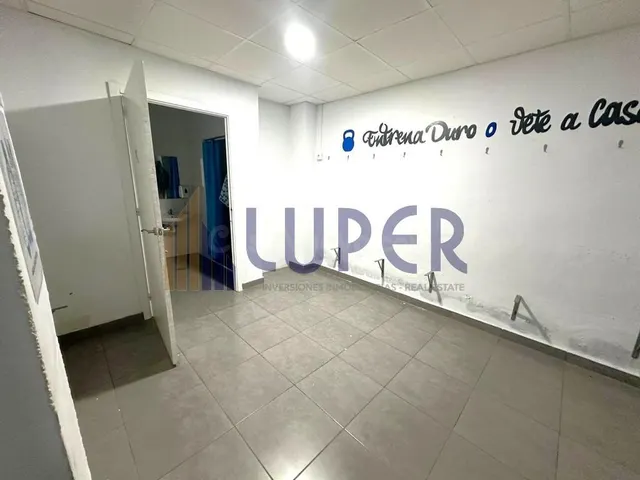 LOCAL COMERCIAL DE 300M2 EN VENTA, EN SAN VICENTE CERCA DEL  - foto 4