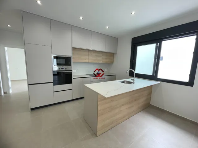 Chalet independiente de diseño con piscina privada y jardín en Heredades — 16