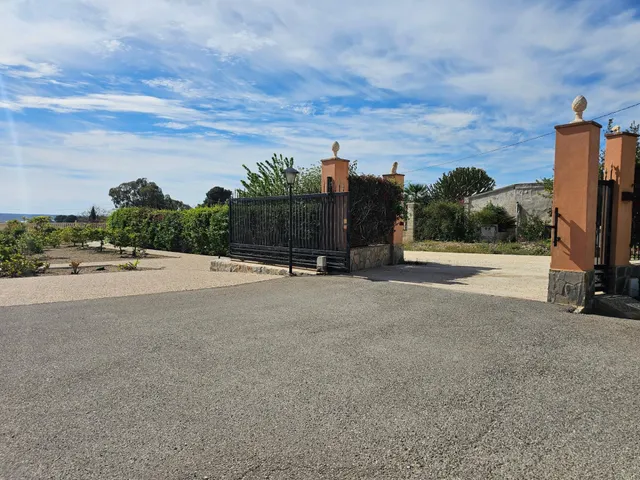 INCREIBLE CASA DE CAMPO EN TORRELLANO BAJO ! — 11