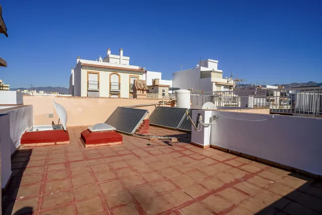 Adosado 6 habitaciones 276m² en venta - Centro — 41