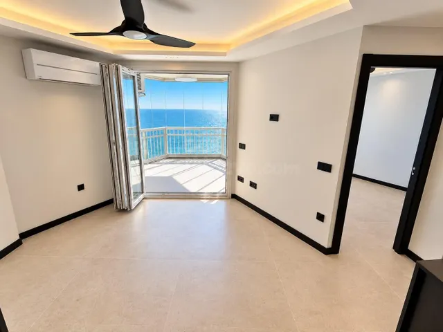 Exclusivo piso de lujo recién reformado en primera línea de playa – Fuengirola — 4