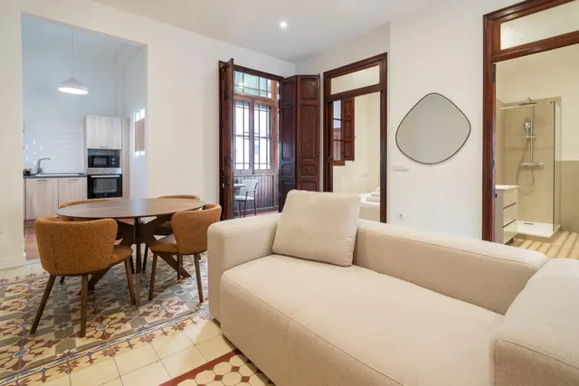 Elegancia junto al mar: fantástico piso reformado en el Cabanyal — 7