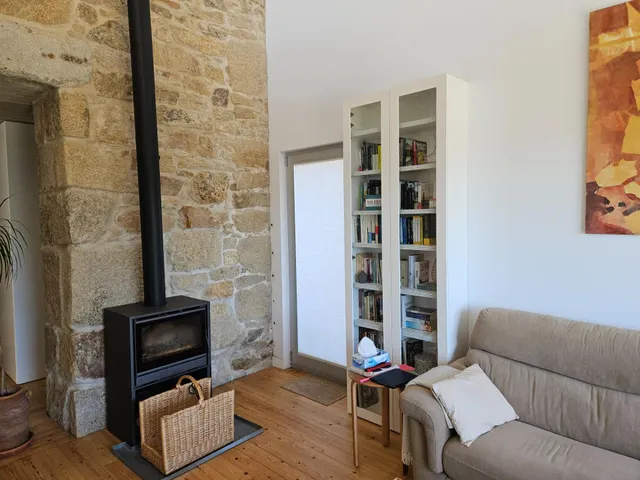 CONJUNTO ARQUITECTÓNICO REFORMADO EN PLENA RIA DE MUROS CON VARIOS PREMIOS DE ARQUITECTURA — 14