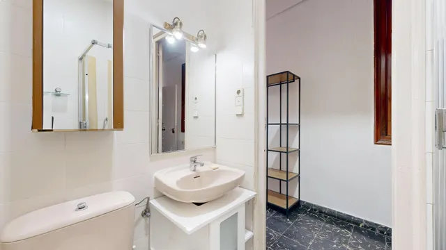 ¡Oportunidad única! Piso de lujo en alquiler en el corazón de Valencia — 39