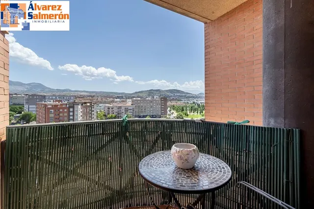 FANTASTICO PISO EN ROTONDA EUROPA — 10