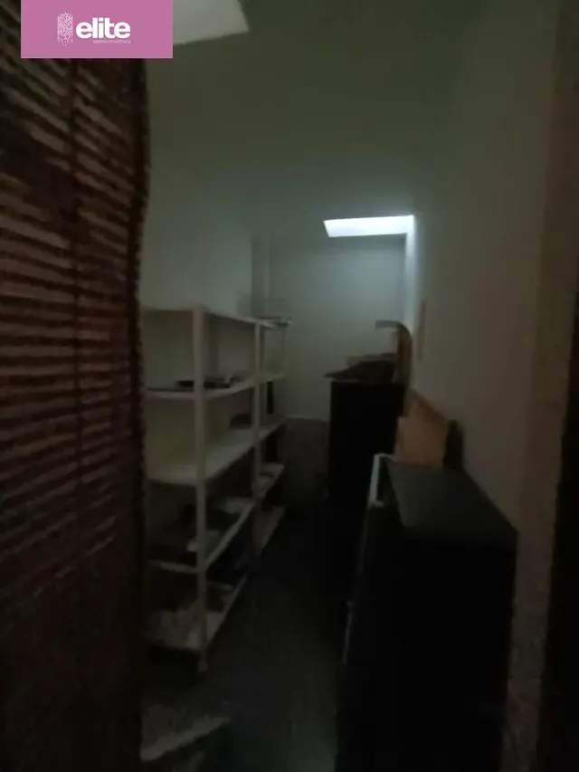 LOCAL EN EL CENTRO DE JEREZ CON GRAN AFLUENCIA DE PASO!! — 7