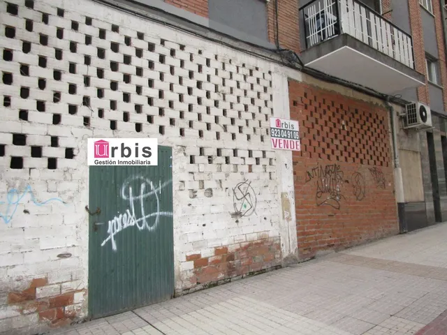 Urbis te ofrece un estupendo local comercial en venta en Garrido Sur, Salamanca. — 8