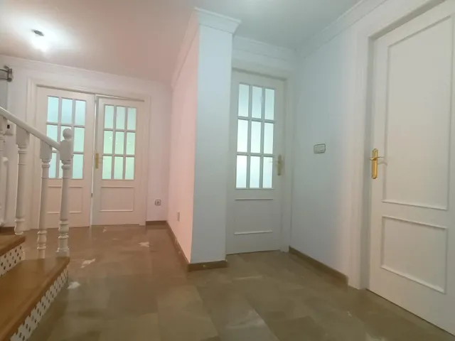 VILLA DE LOS CIPRESES - Exclusiva villa independiente con piscina privada en Villas Blancas (Albolote – Granada) — 16