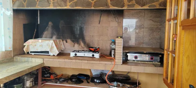 SE VENDE CHALET EN MUY BUENA ZONA PEGADO AL PUEBO Y A 20 MINUTOS DE ALICANTE — 13