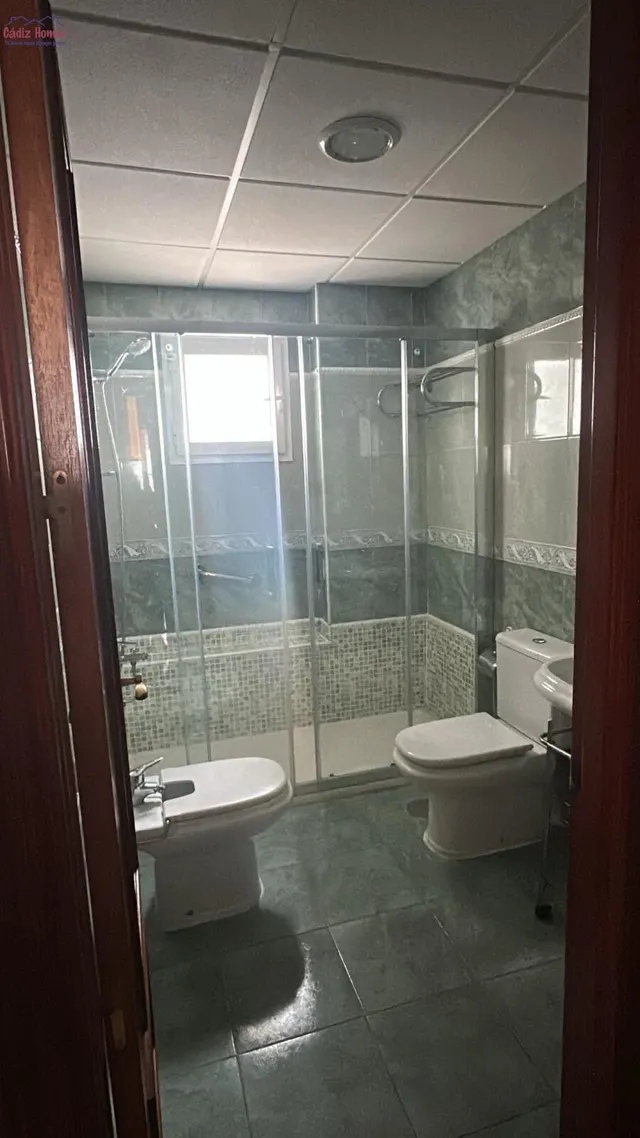 AMPLIA VIVIENDA.-ZONA CORTE INGLÉS — 22