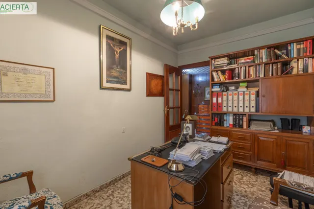 Amplia vivienda en pleno centro de Granada — 35