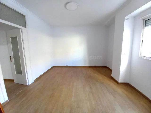 Bonita vivienda en la calle Salamanca - foto 3
