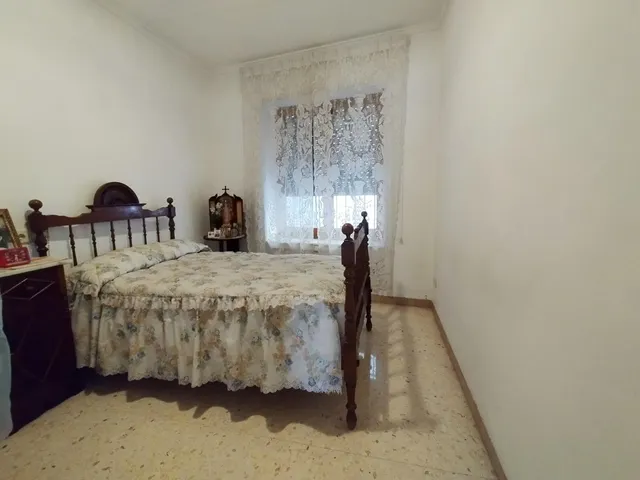 SE VENDE CASA INDEPENDIENTE EN NOVELDA — 8