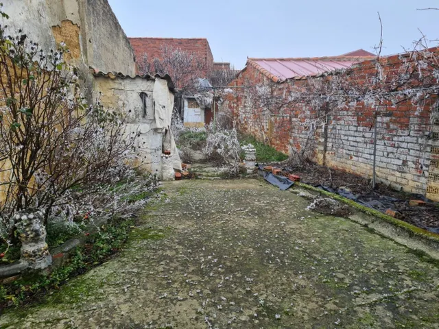 SE VENDE CASA DE DOS PLANTAS EN MATALLANA DE VALMADRIGAL.5 HAB., SALÓN, COCINA, 2 BAÑOS, PATIO. — 11