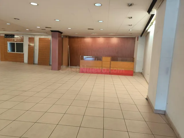 Local comercial 479m² en venta - Sagrada Familia - foto 4