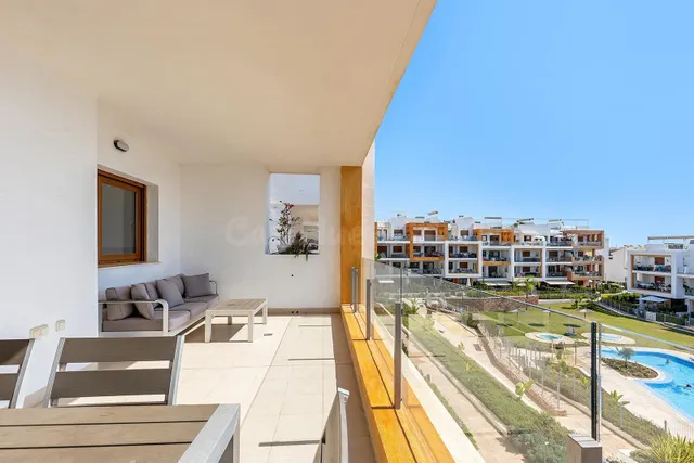 ESPECTACULAR APARTAMENTO CON LICENCIA TURISTICA. 3 DORM. 2 B - foto 3
