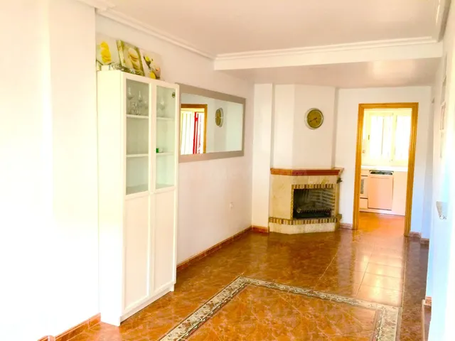Elegante vivienda adosada en exclusiva urbanización privada — 2
