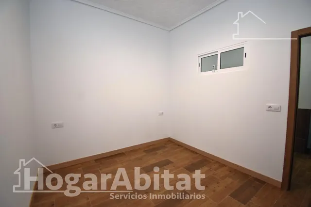 CASA REFORMA A ESTRENAR CON TERRAZA Y TRASTERO — 19