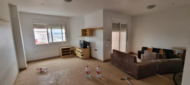 Amplio Piso en Roldán, Ideal para Familias