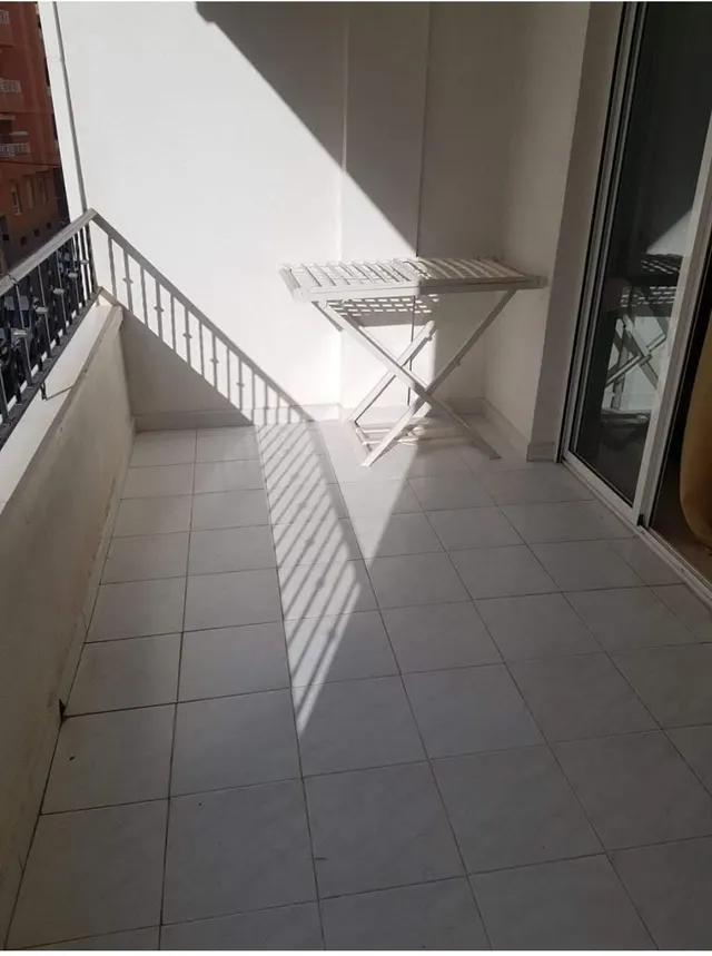 ESTUDIO ACOGEDOR CON AMPLIA TERRAZA A 400 METROS DE LA PLAYA - foto 5