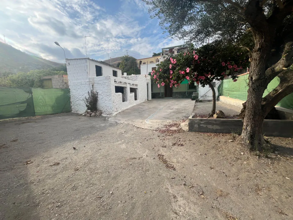 MAGNIFICA CASA CON TERRENO EN LA ALQUERÍA