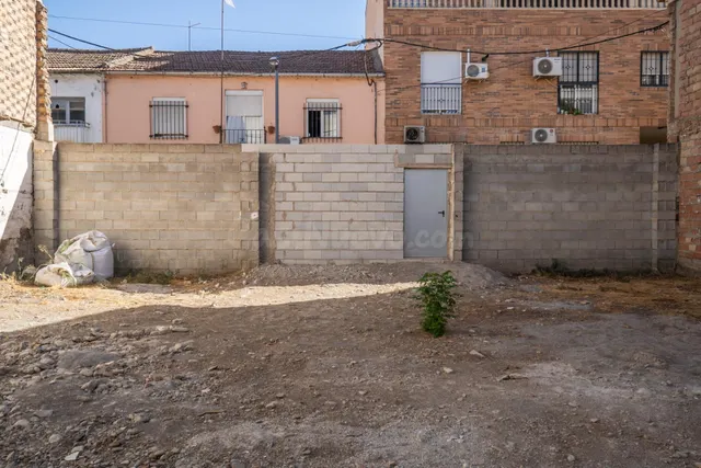 EXCELENTE SOLAR EN VENTA EN ARMILLA (JUNTO PLAZA ESPAÑA) - foto 4