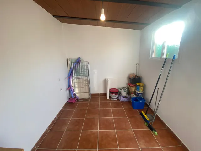 Tomares. bonito triplex amueblado junto al ayuntamiento — 41