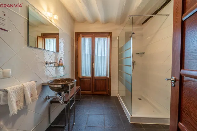 Preciosa casa a la venta en Sojuela — 22