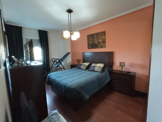 Pisazo en macondo con garaje, trastero y piscina !!! — 13