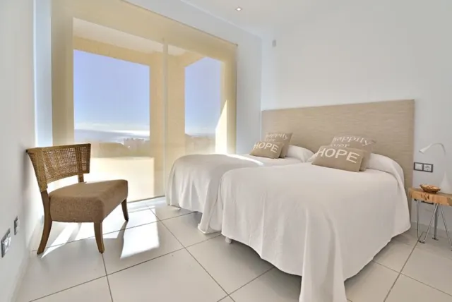 Villa de obra nueva en Torremuelle — 9