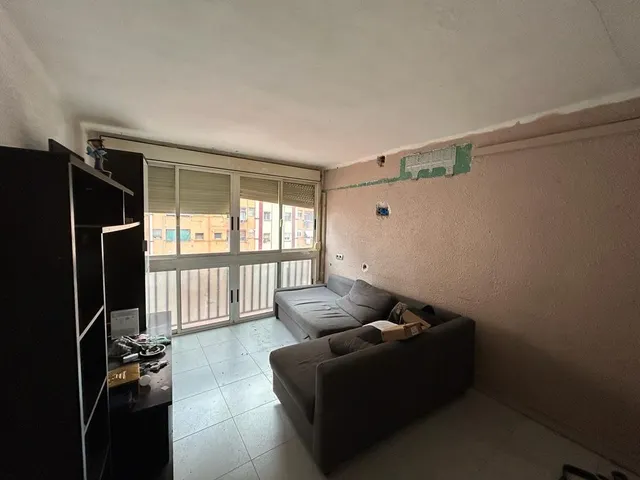 SE VENDE PISO EN BADALONA, ZONA SANT ROC — 2