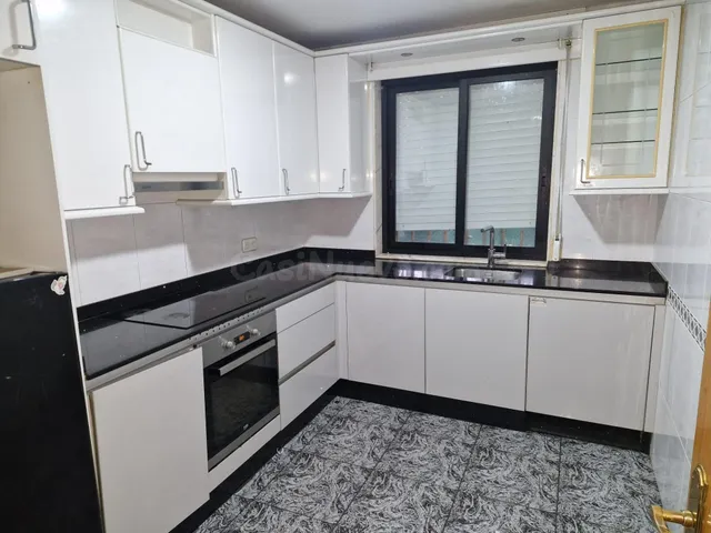 Amplia Casa en Carracedelo: Tu Oportunidad de Renovación a S - foto 5
