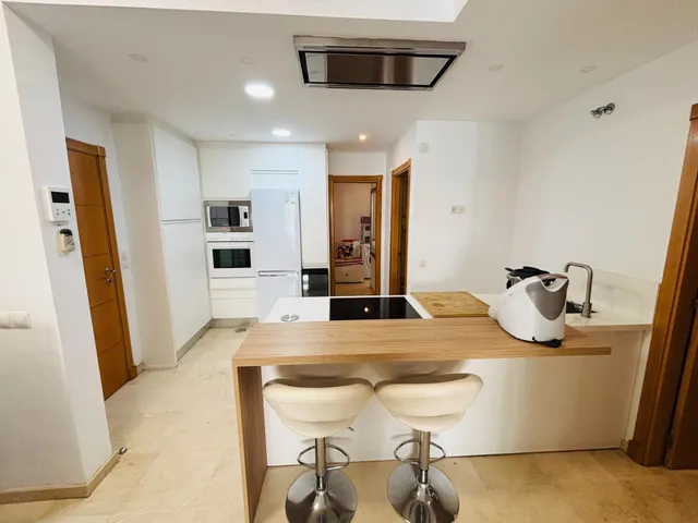 PISO DE TRES DORMITORIOS CON VISTAS AL CAMPO DEL GOLF — 8