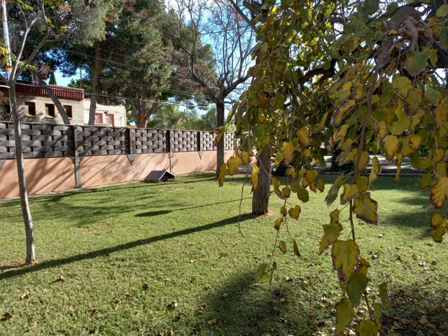 SE VENDE CHALET — 13