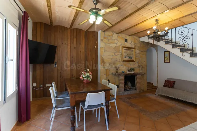 CASA DE CAMPO ADOSADA CON PATIO, TERRAZA CON MUY BUENAS VIST - foto 4