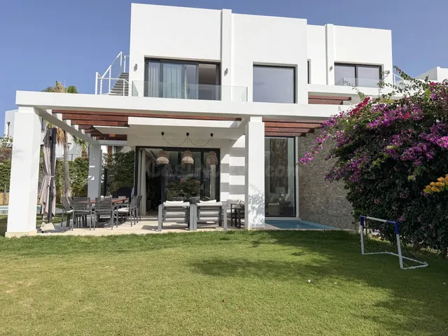 Casa-Chalet en Venta en Sitio De Calahonda Málaga — 30