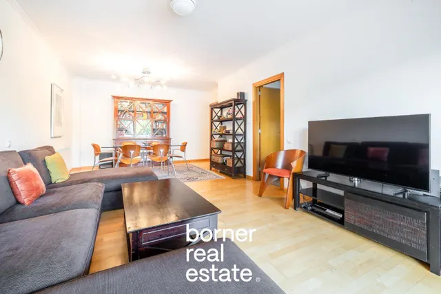 Piso en venta en Calle de Josep Puig i Cadafalch — 16