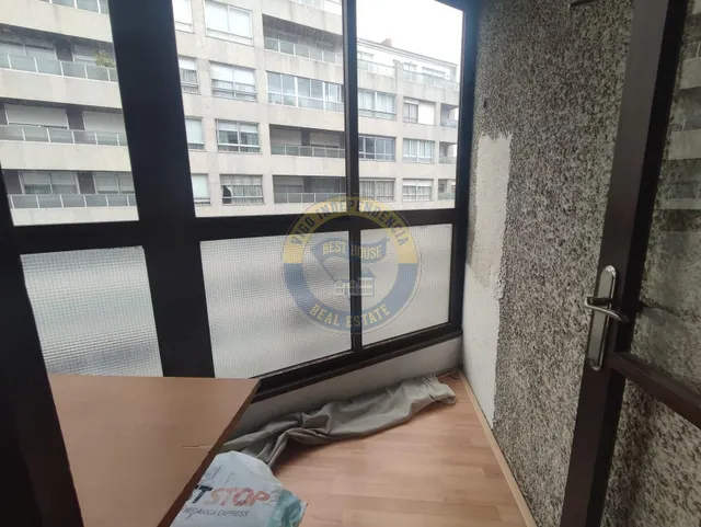 Exclusiva vivienda de gran amplitud en pleno centro de Vigo, entorno Pizarro — 28