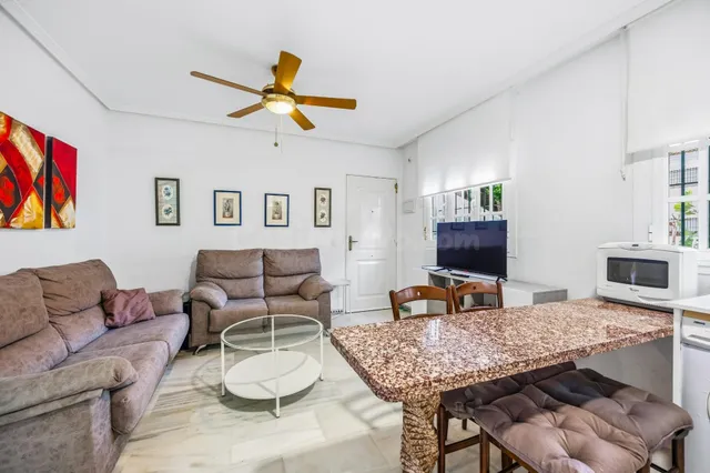 Apartamento de 2 dormitorios en planta baja, playa La Barros - foto 5
