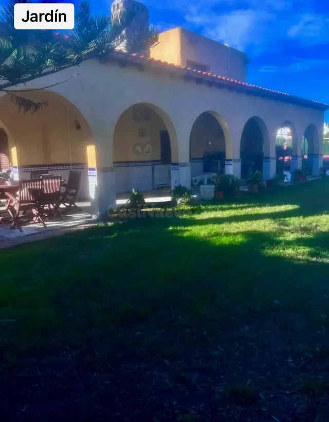 Chalet independiente en Puerto Rey, a pocos minutos de la pl