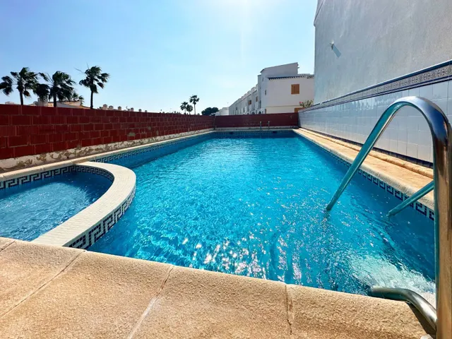 Casa 3 habitaciones 101m² en venta - Lomas de Cabo Roig — 49