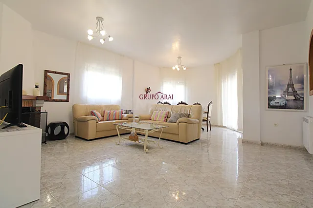 Exclusivo chalet independiente con licencia turística en Val - foto 4