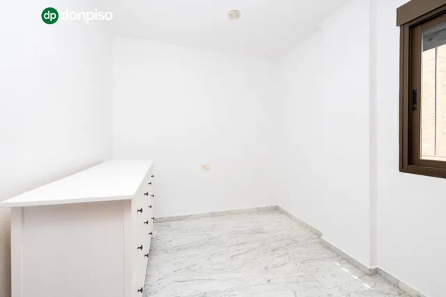 Piso 4 habitaciones 133m² en venta - El serrallo — 32
