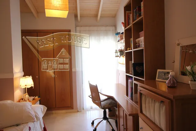 EXCLUSIVO CHALET ESQUINERO EN LA PATACONA — 36